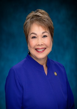 Lorraine Inouye-photo